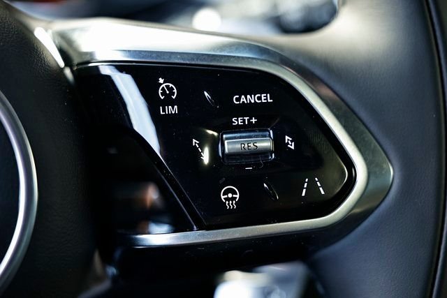 2026 Jaguar F-Pace R-Dynamic S - Photo 38