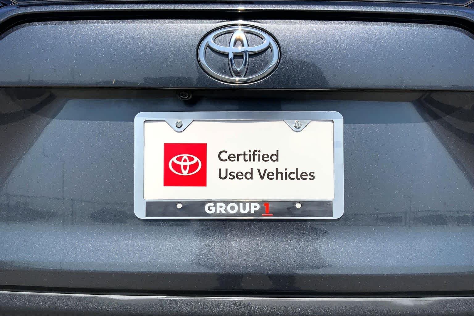 Used 2021 Magnetic Gray Metallic Toyota XLE Premium image 10