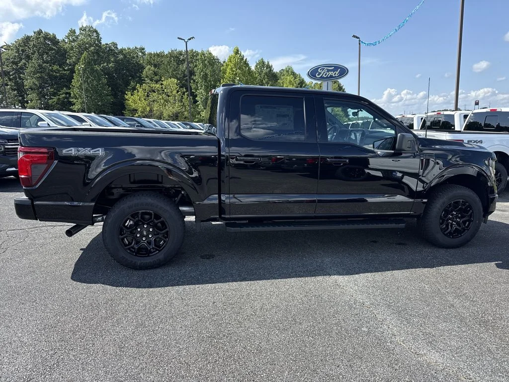 New 2026 Black Ford XLT image 8
