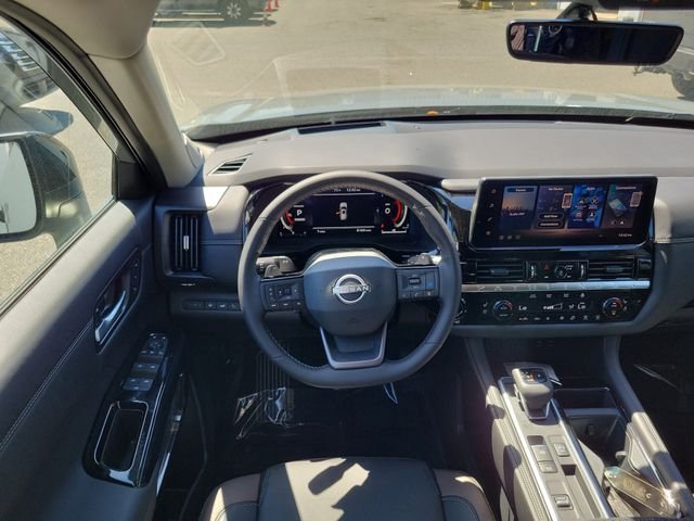 New 2026 Nissan Pathfinder Platinum