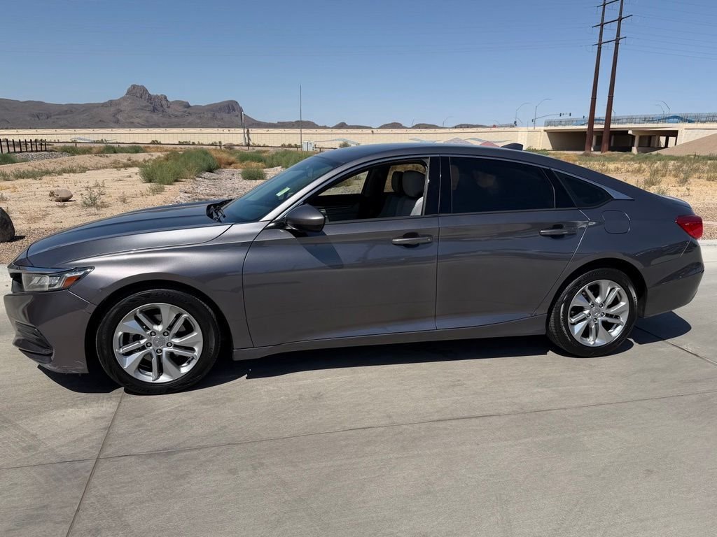 Used 2018 Gray Honda LX image 4
