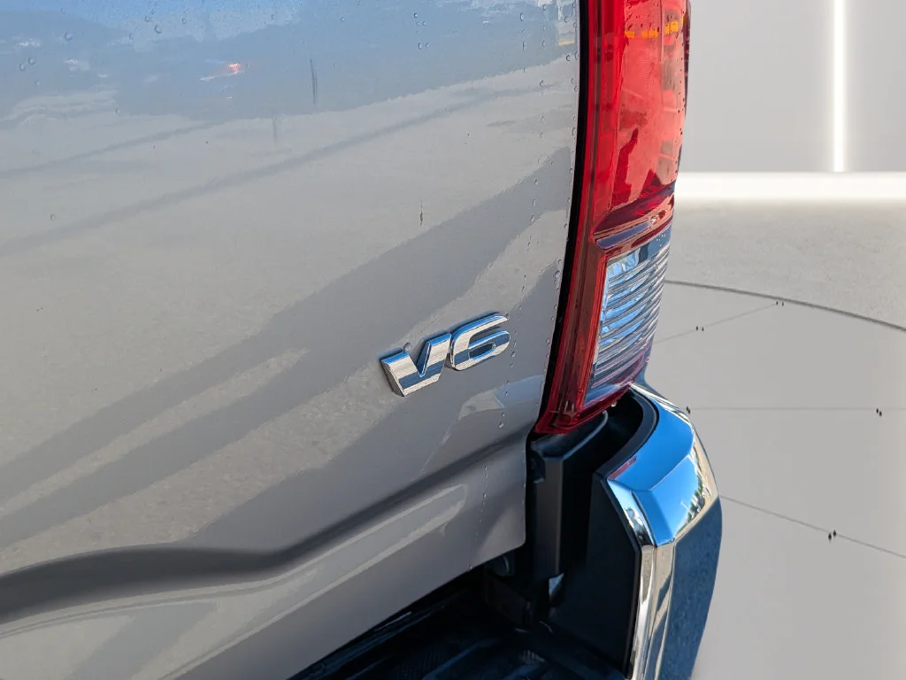 Used 2018 Silver Toyota TRD Off-Road image 10