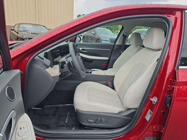 2025 Hyundai Sonata Hybrid SEL - Photo 11