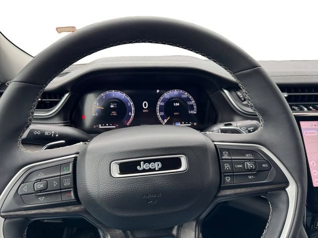Used 2023 Gray Jeep Limited image 18