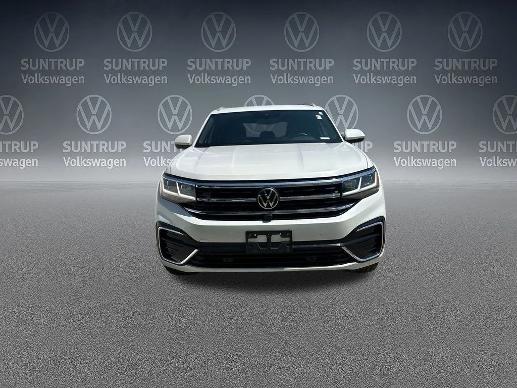 Used 2022 White Volkswagen 3.6L V6 SEL Premium R-Line image 9