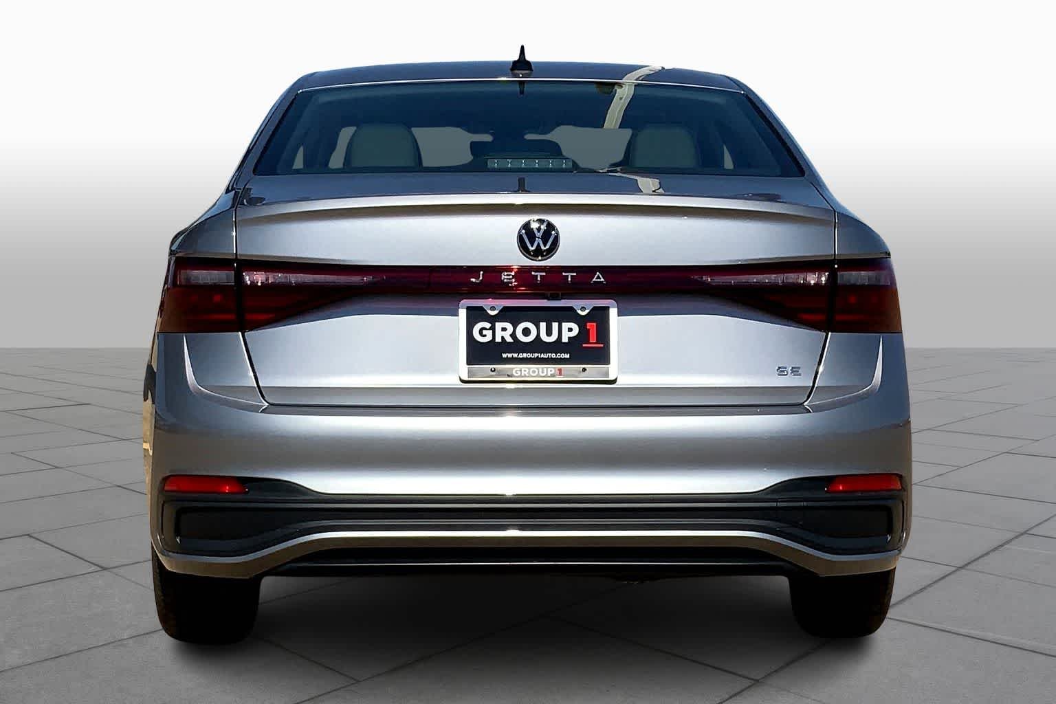 New 2026 Pyrite Silver Metallic Volkswagen SE image 4