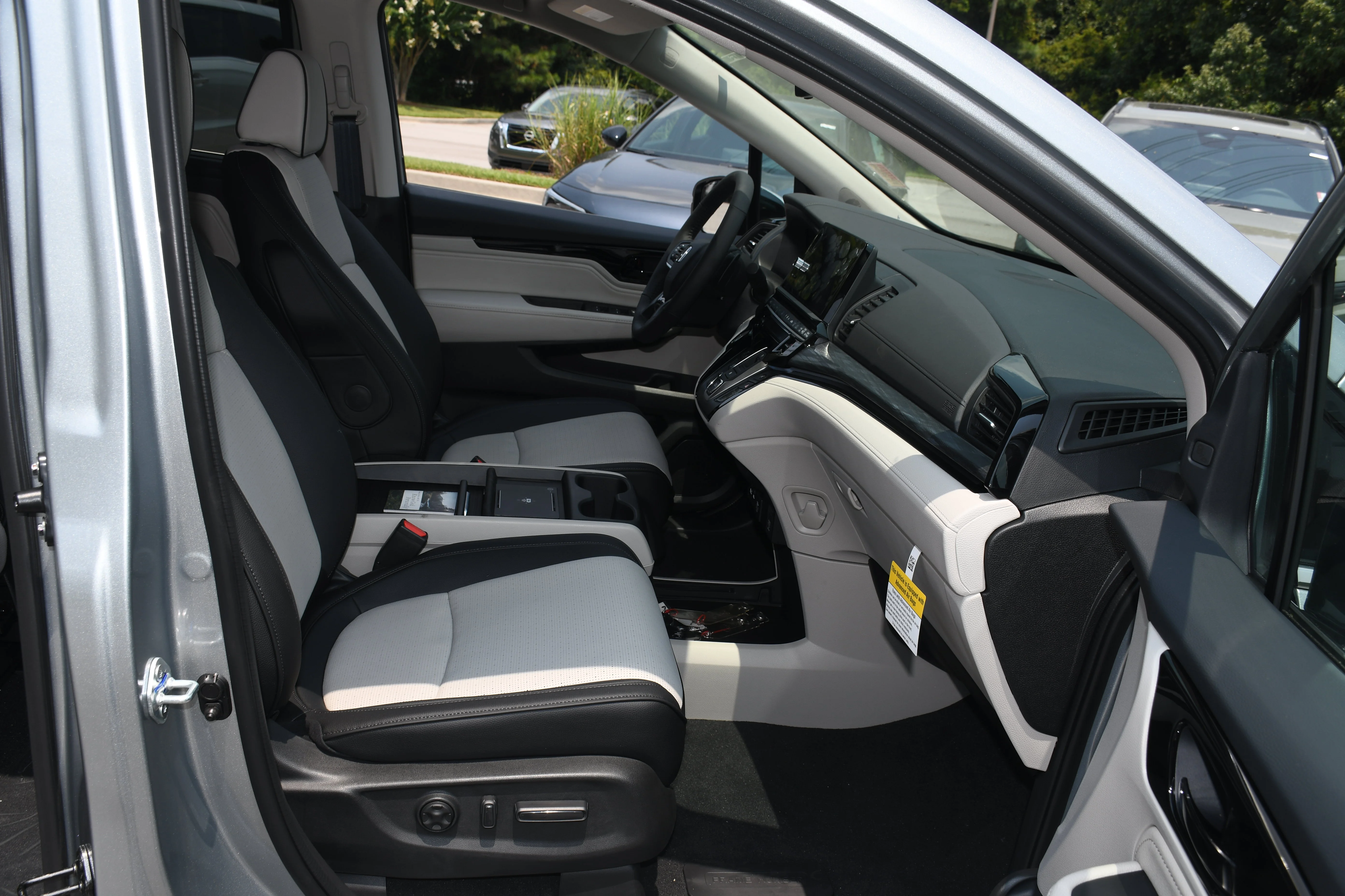 New 2026 Solar Silver Metallic Honda Elite image 11
