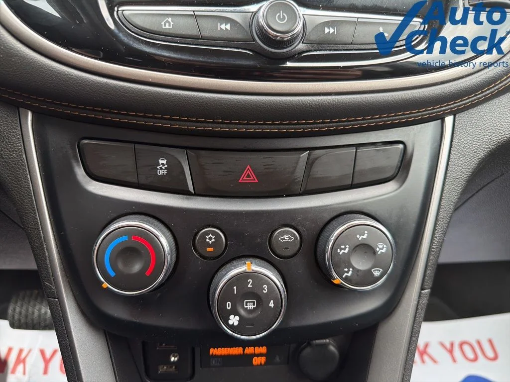 Used 2020 Blue Chevrolet LT image 17