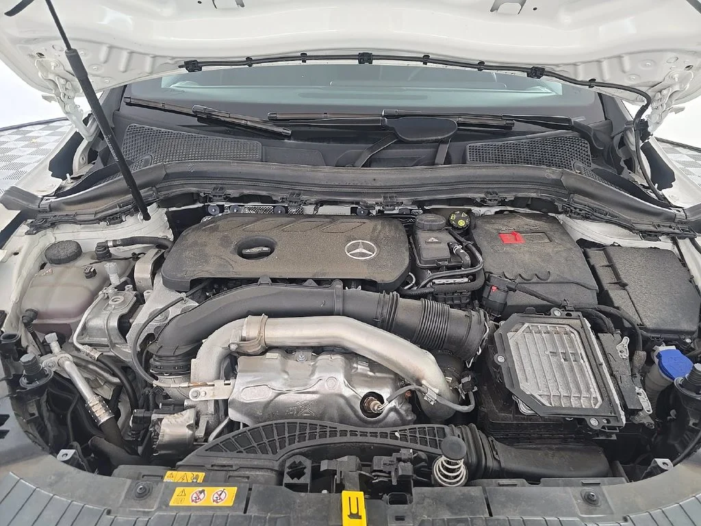 Used 2025 White Mercedes-Benz GLA 250 image 15