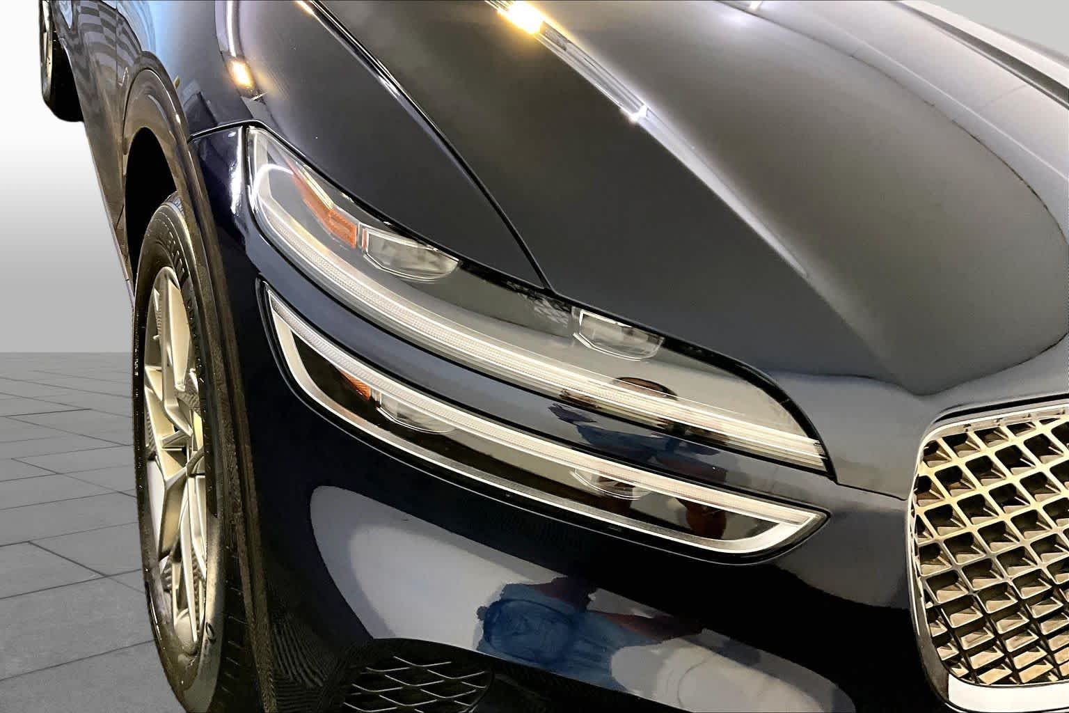 Used 2025 Capri Blue Genesis 2.5T image 27