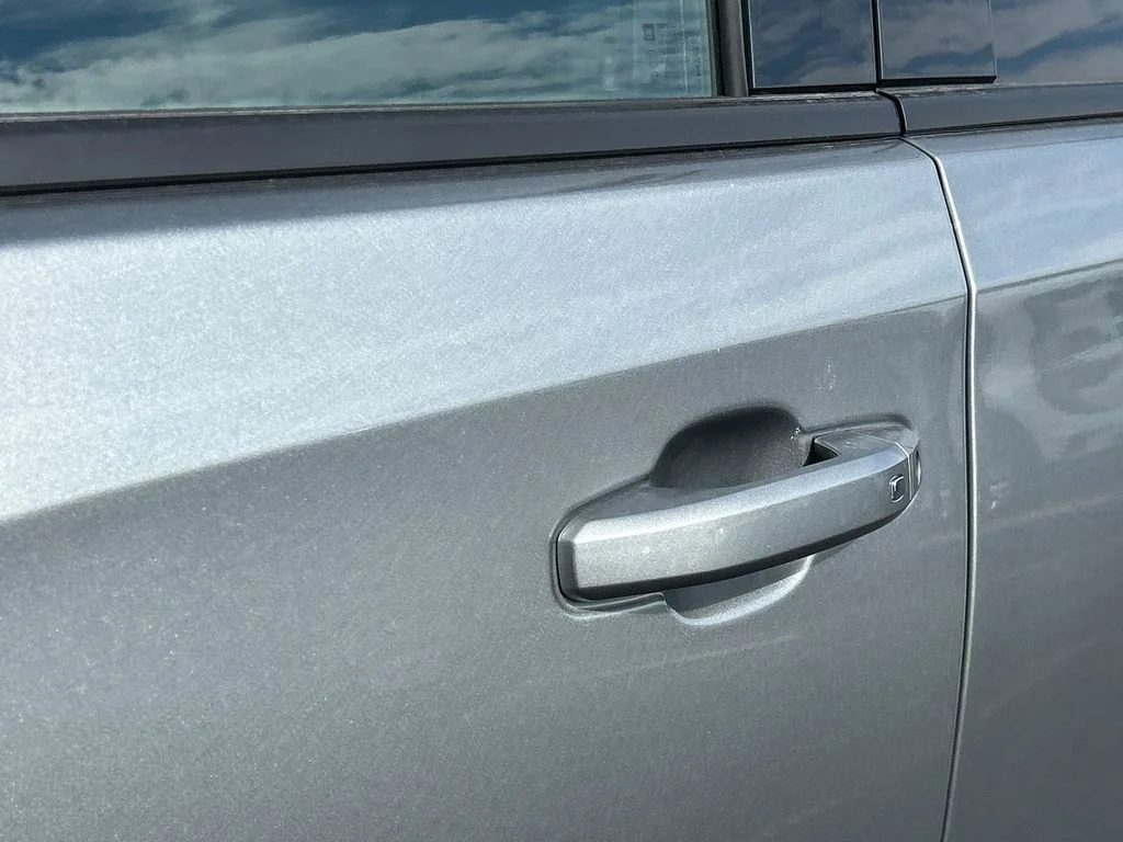 New 2026 Sterling Metallic GMC Elevation image 16