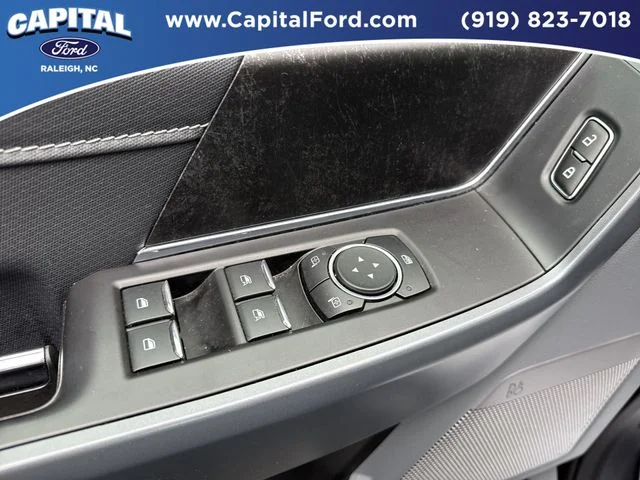 Used 2022 Blue Ford XLT image 21