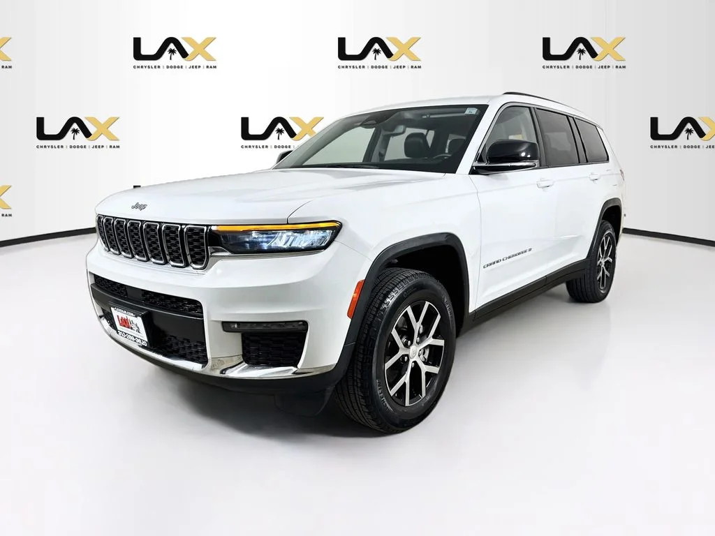 Used 2023 White Jeep Limited image 3