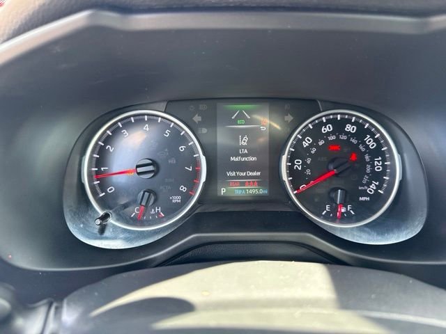 Used 2022 Gray Toyota XLE Premium image 25