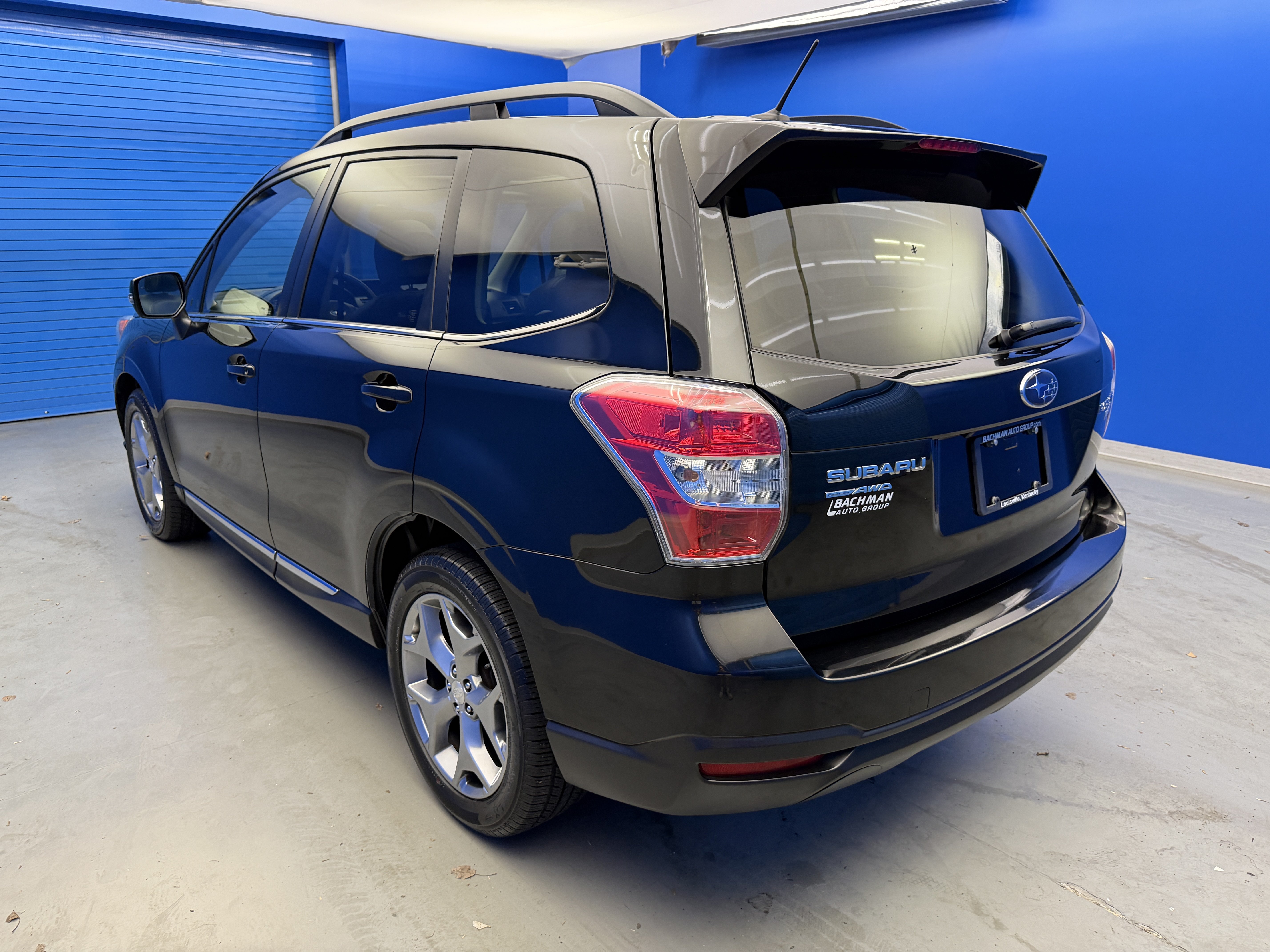 Used 2015 Crystal Black Pearl Subaru 2.5i Touring image 5