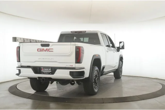 Used 2024 White GMC AT4 image 7