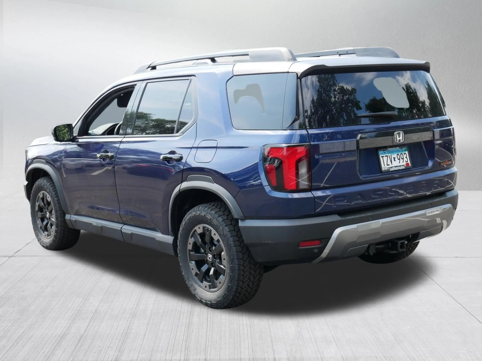 Certified Used 2026 Obsidian Blue Pearl Honda TrailSport Elite image 5
