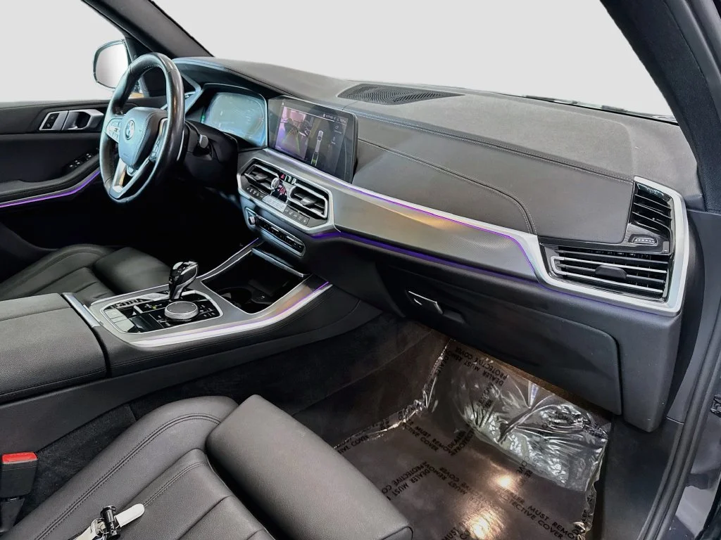 Used 2021  BMW xDrive40i image 35