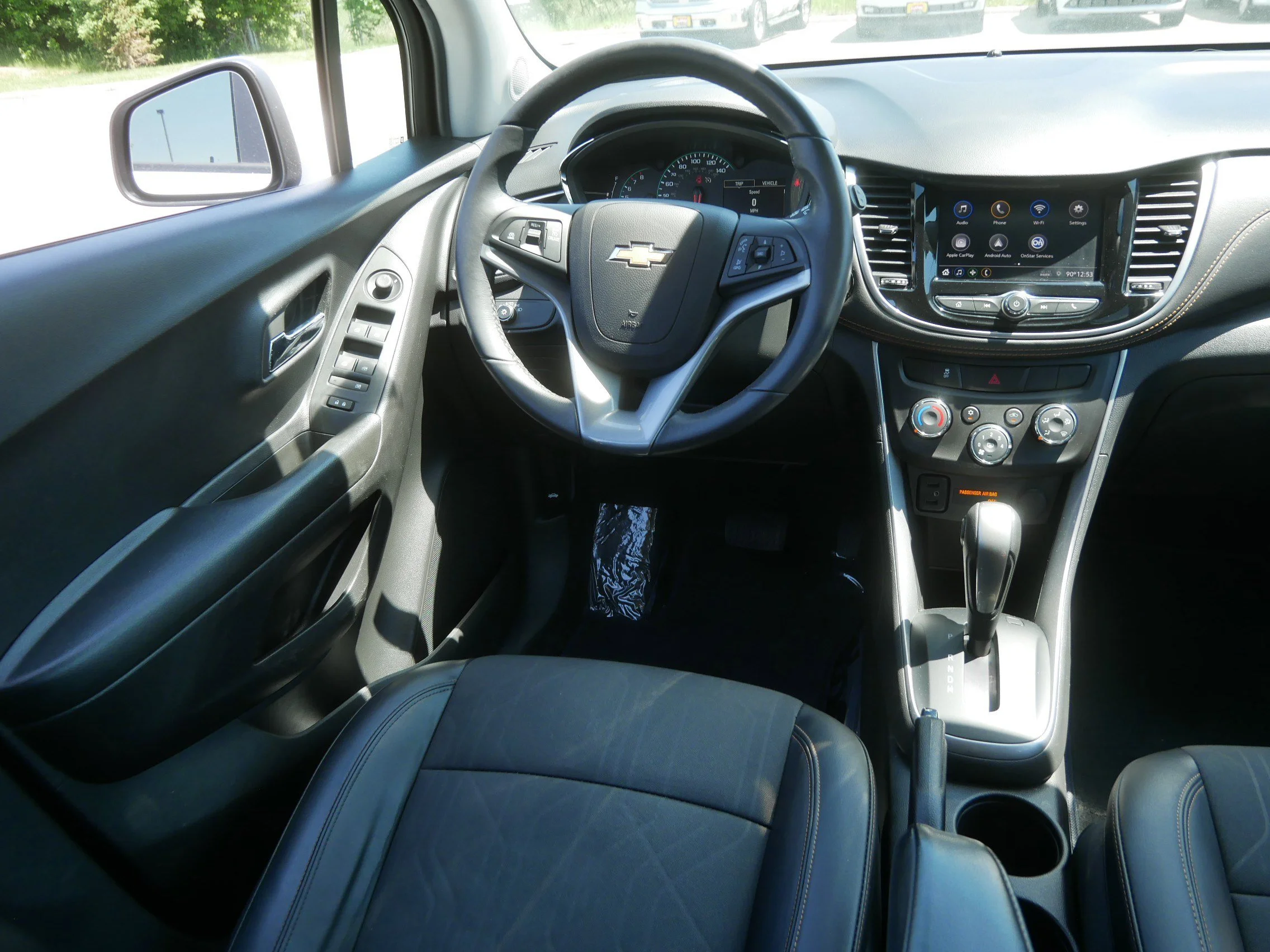 Used 2022 Summit White Chevrolet LT image 9
