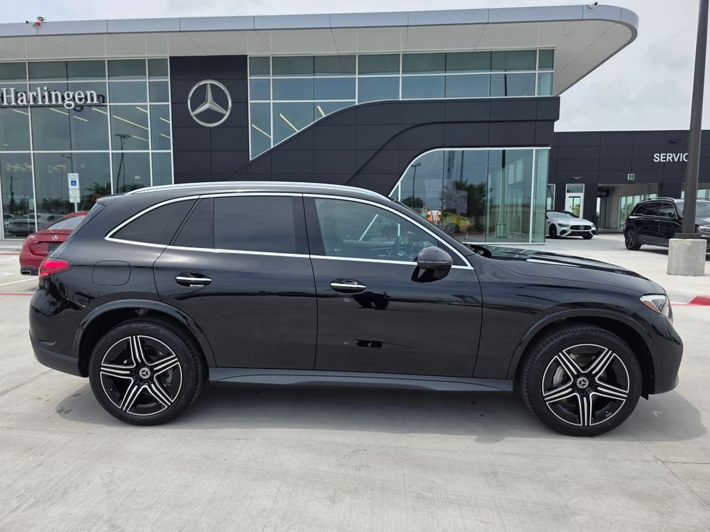 New 2026 Black Mercedes-Benz GLC 300 image 9