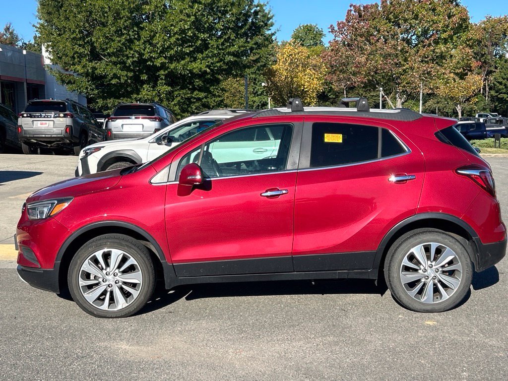 Used 2018 Red Buick Preferred image 7