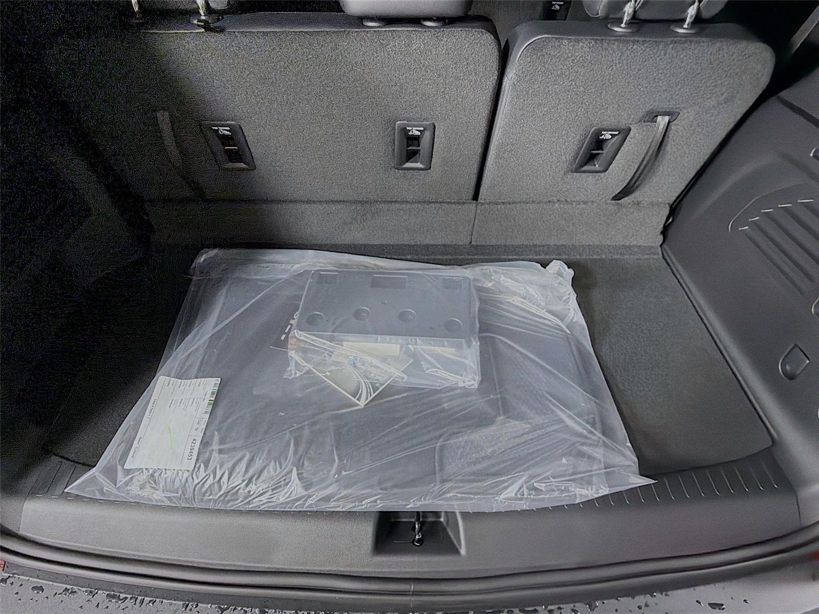 2026 GMC Acadia Elevation - Photo 14