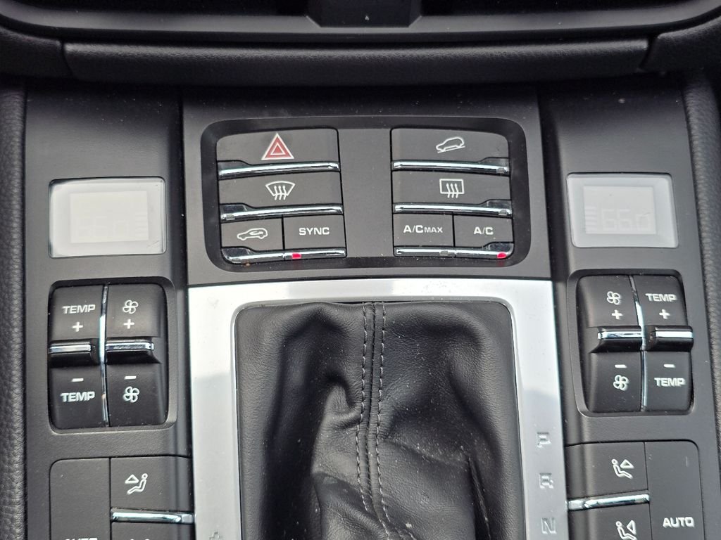 Used 2020  Porsche S image 13