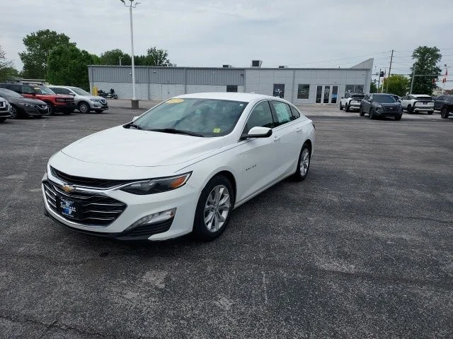 Used 2019 White Chevrolet LT image 8
