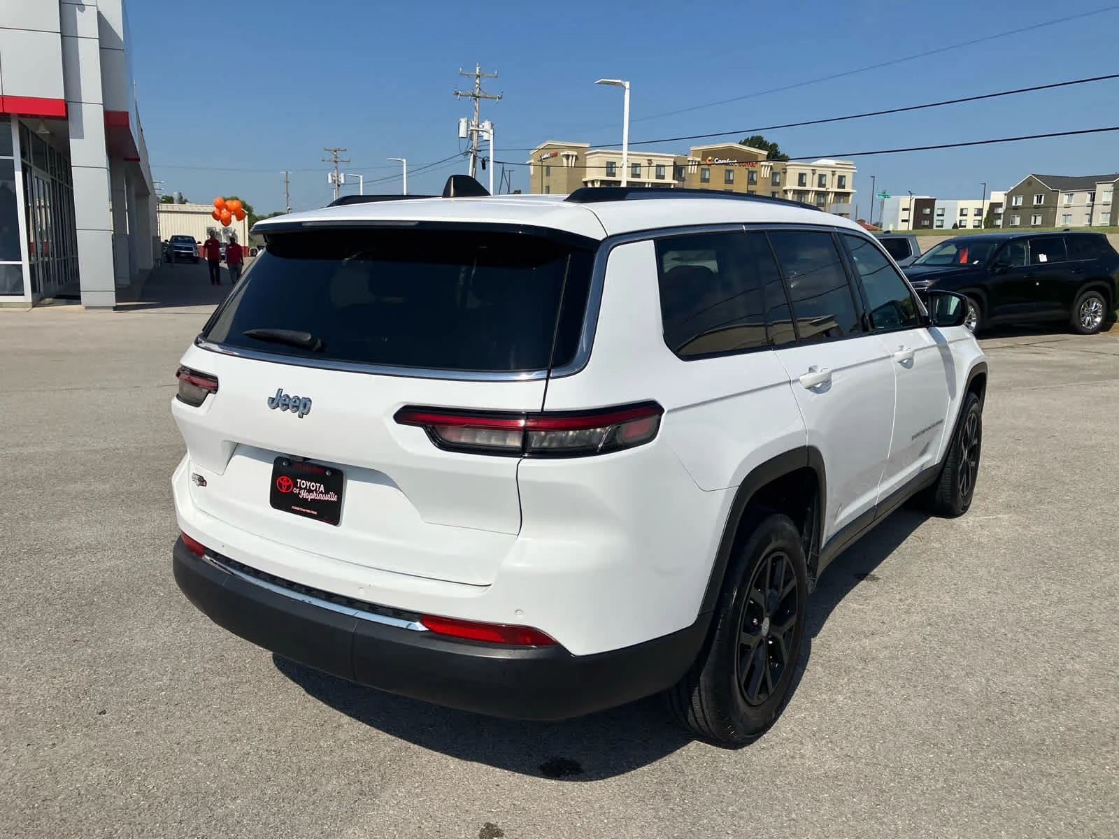 Used 2023 Bright White Clearcoat Jeep Limited image 7