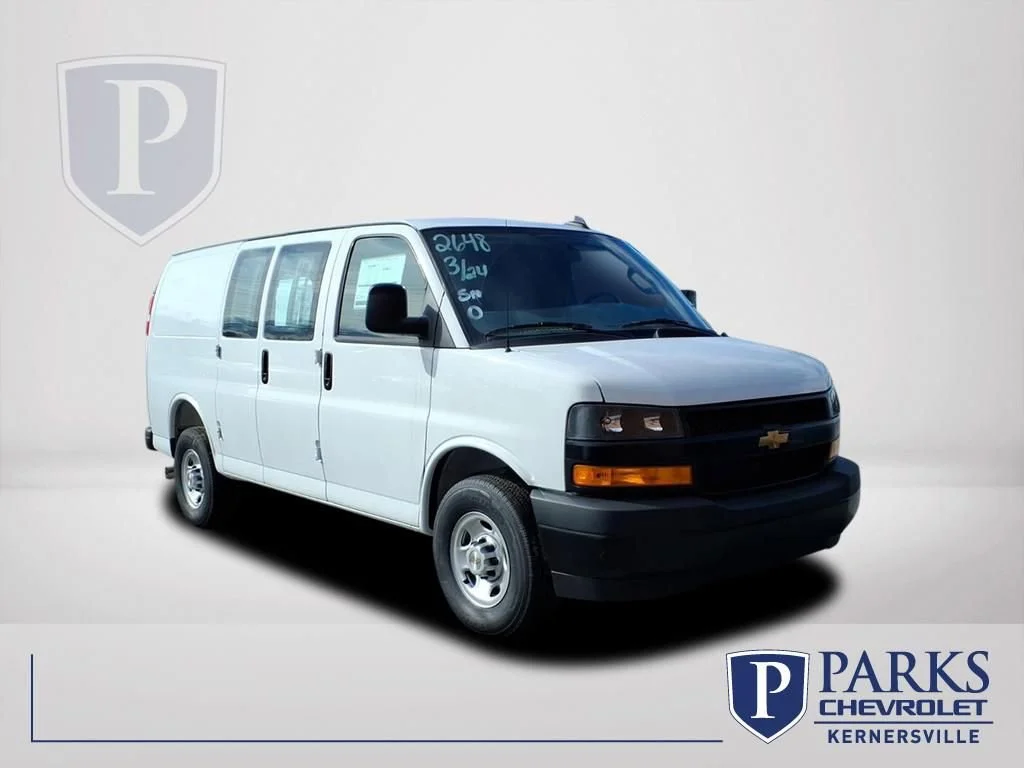 2025 Chevrolet Express Cargo