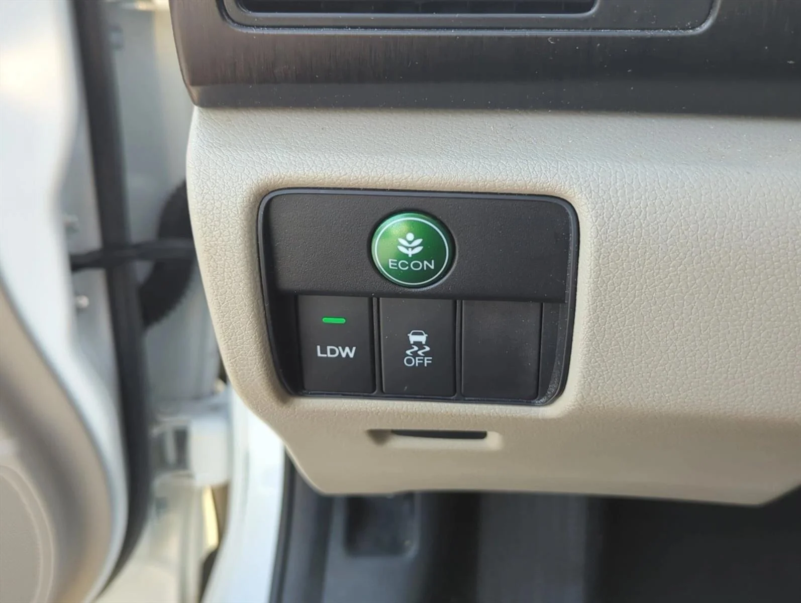 Used 2015 White Honda EX-L image 14
