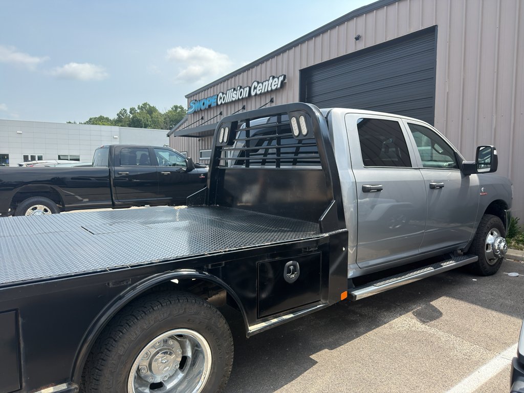 Used 2023 Billet Silver Metallic Clearcoat Ram Tradesman image 3