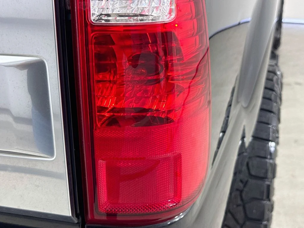 Used 2015 Tuxedo Black Metallic Ford Platinum image 33