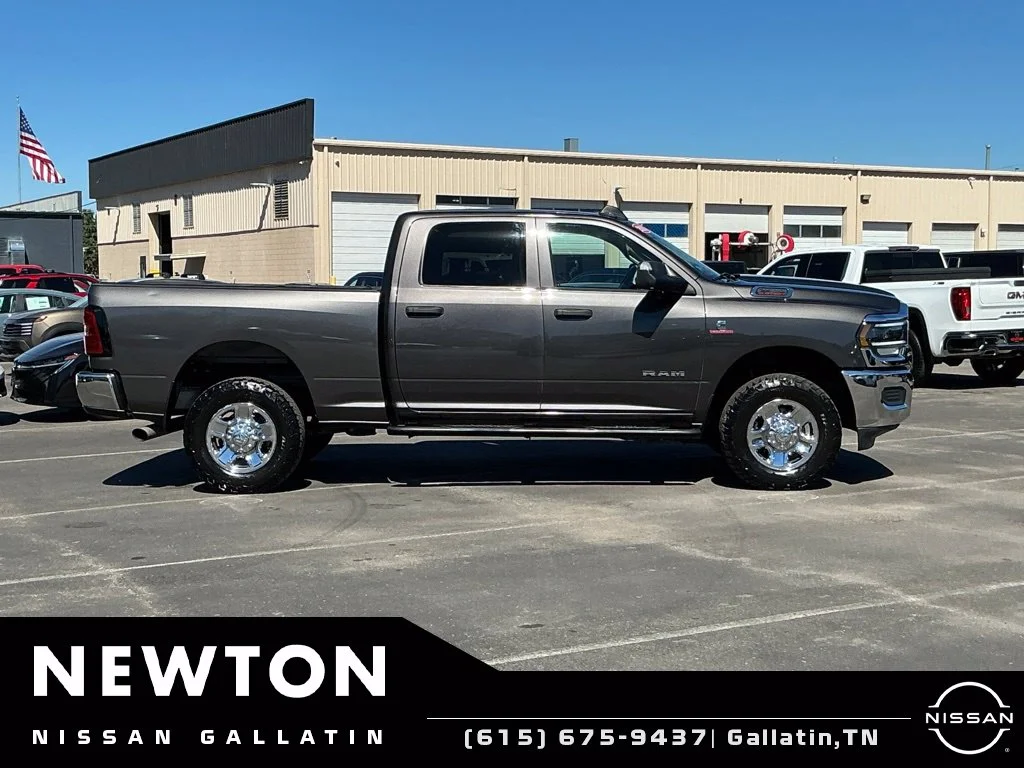 Used 2020 Crystal Metallic Ram Tradesman image 4