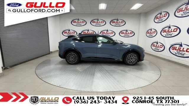 Used 2024 Vapor Blue Ford Premium image 9
