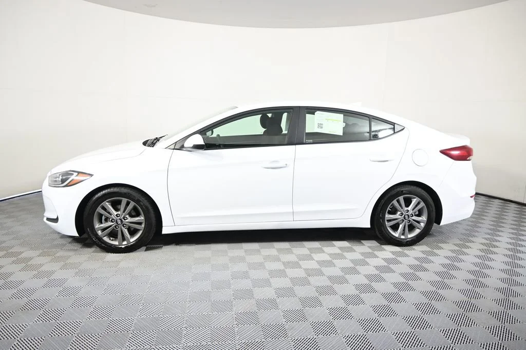 Used 2018 Hyundai Elantra SEL with VIN 5NPD84LF3JH346565 for sale in Forest Lake, Minnesota