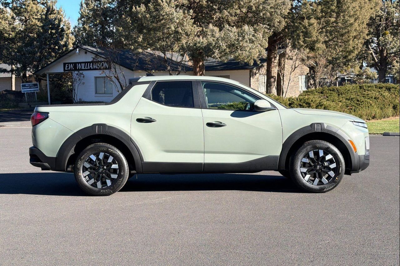 New 2026 Green Hyundai SE AWD image 3
