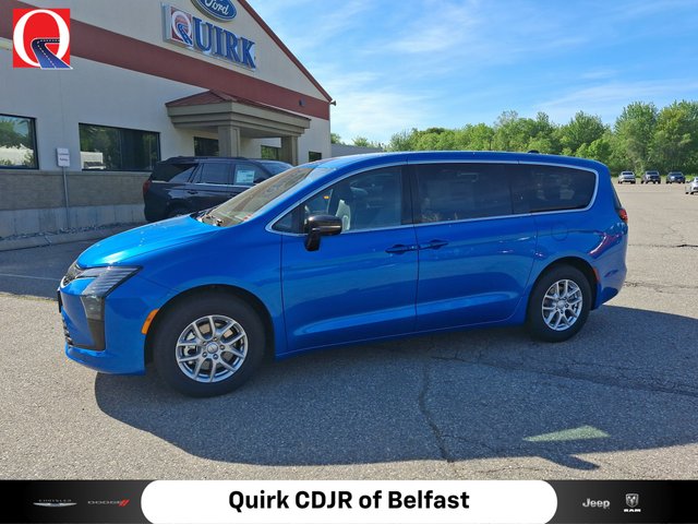 2027 Chrysler Pacifica Select