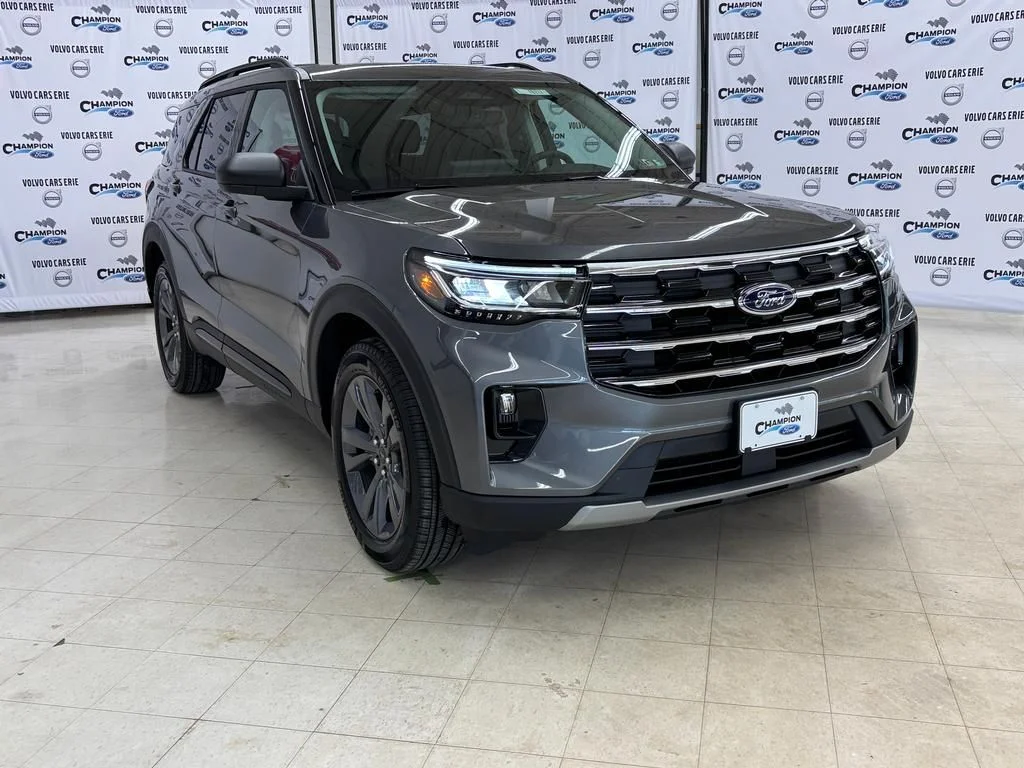 2026 Ford Explorer Active 4WD's photo