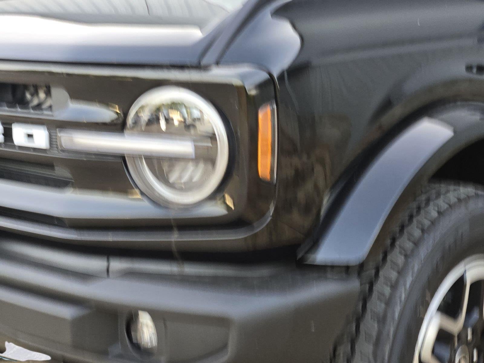 New 2026 Shadow Black Ford Outer Banks® image 5