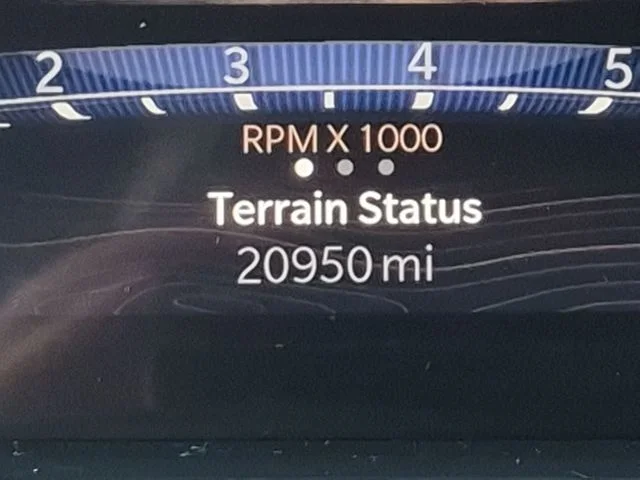 Used 2025 Gray Jeep Summit image 33
