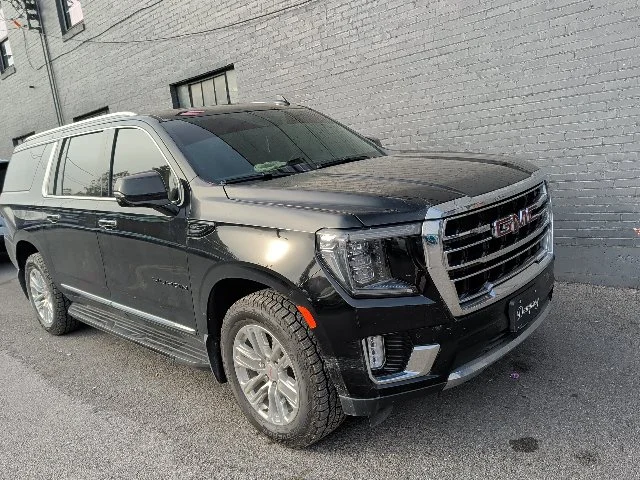 Used 2023 Black GMC SLT image 1