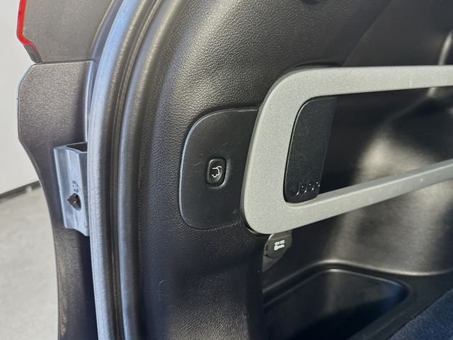 Used 2016 Gray Jeep Latitude image 31