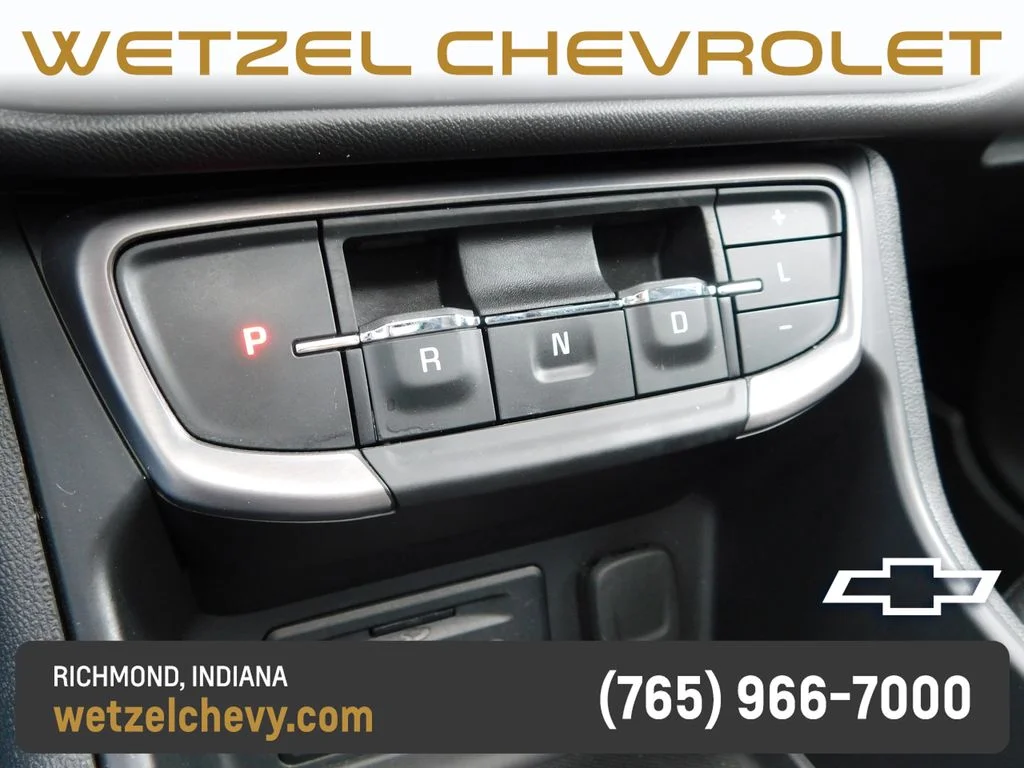 Used 2023 Silver GMC AT4 image 35