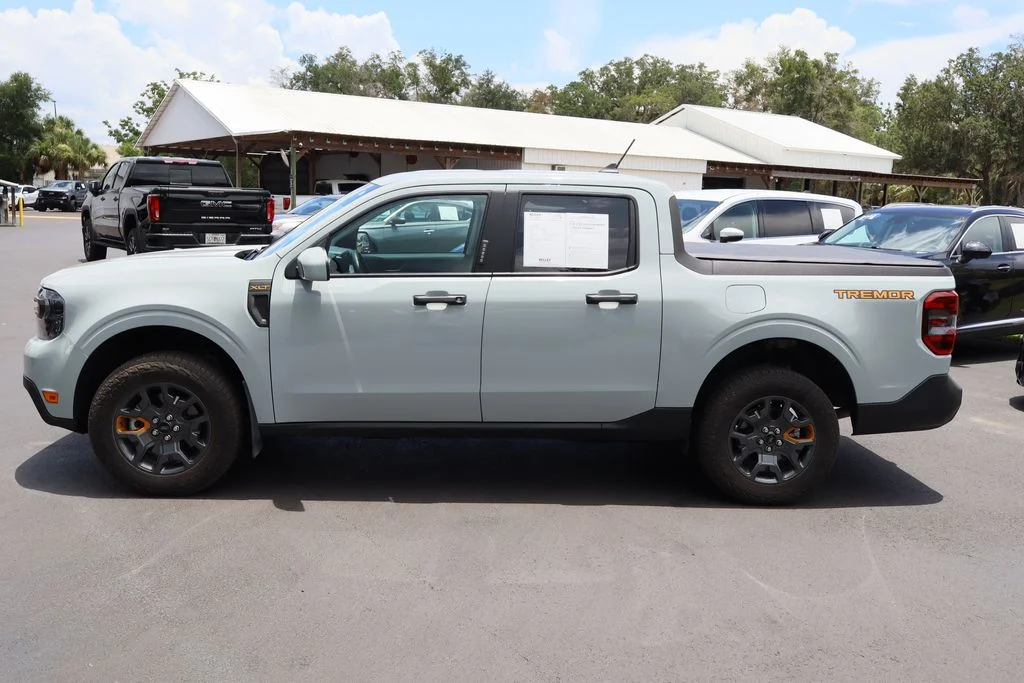 Used 2023 Green Ford XLT image 6