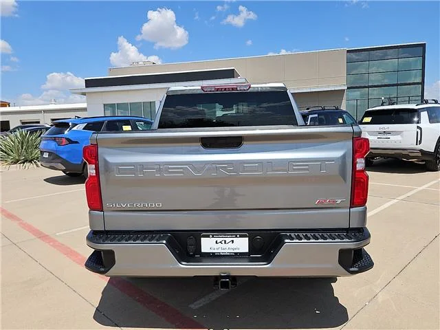 Used 2026 Silver Chevrolet RST 4x4 Crew Cab 5.75 ft. box 147.4 in. WB image 4