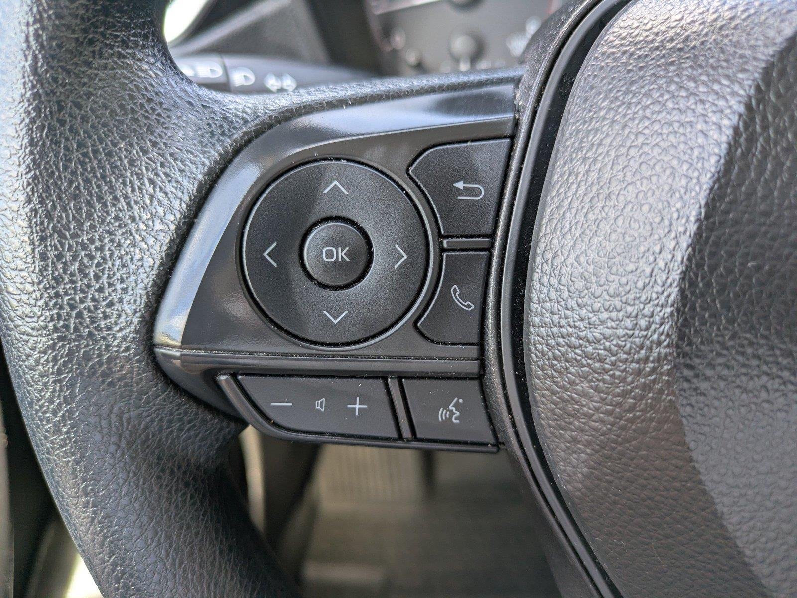 Used 2025  Toyota LE image 22