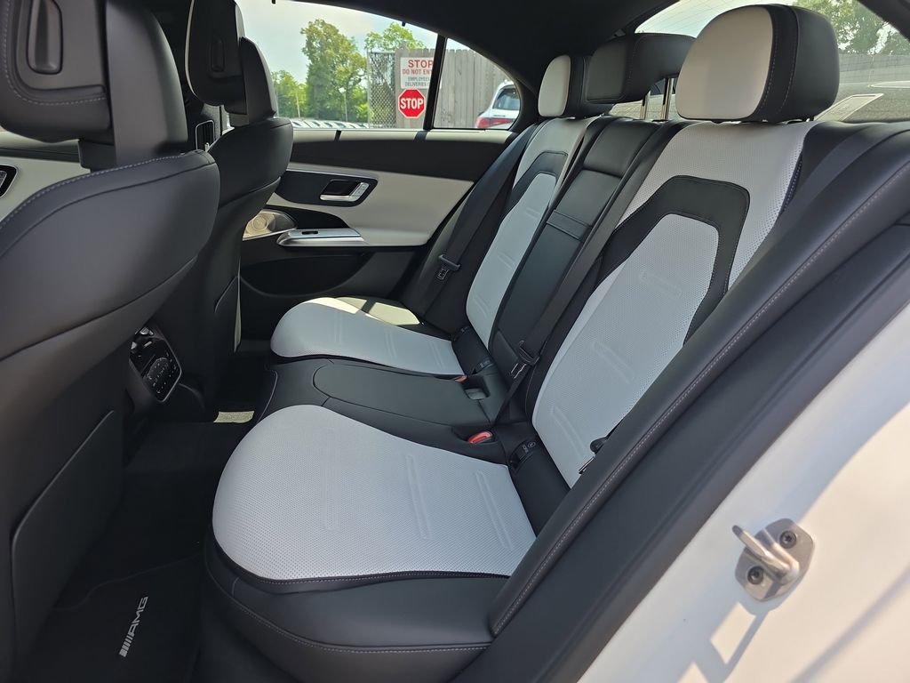 New 2026 MANUFAKTUR Moonlight White Magno Mercedes-Benz E 53 AMG® image 12
