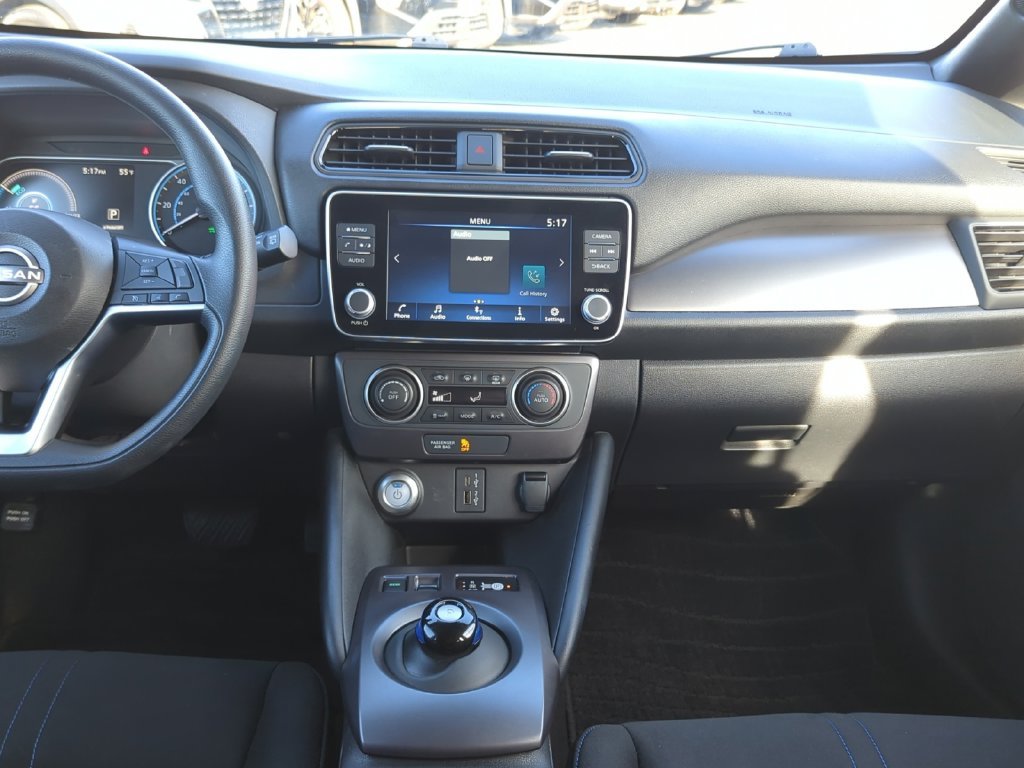 Used 2025 Blue Nissan S image 17