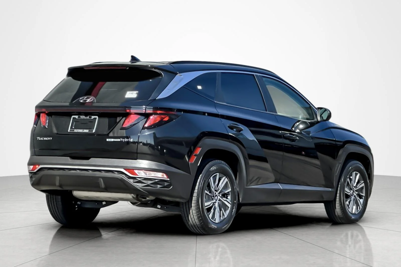 Used 2024 BLACK Hyundai Blue image 5